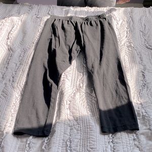 black capri legging size small